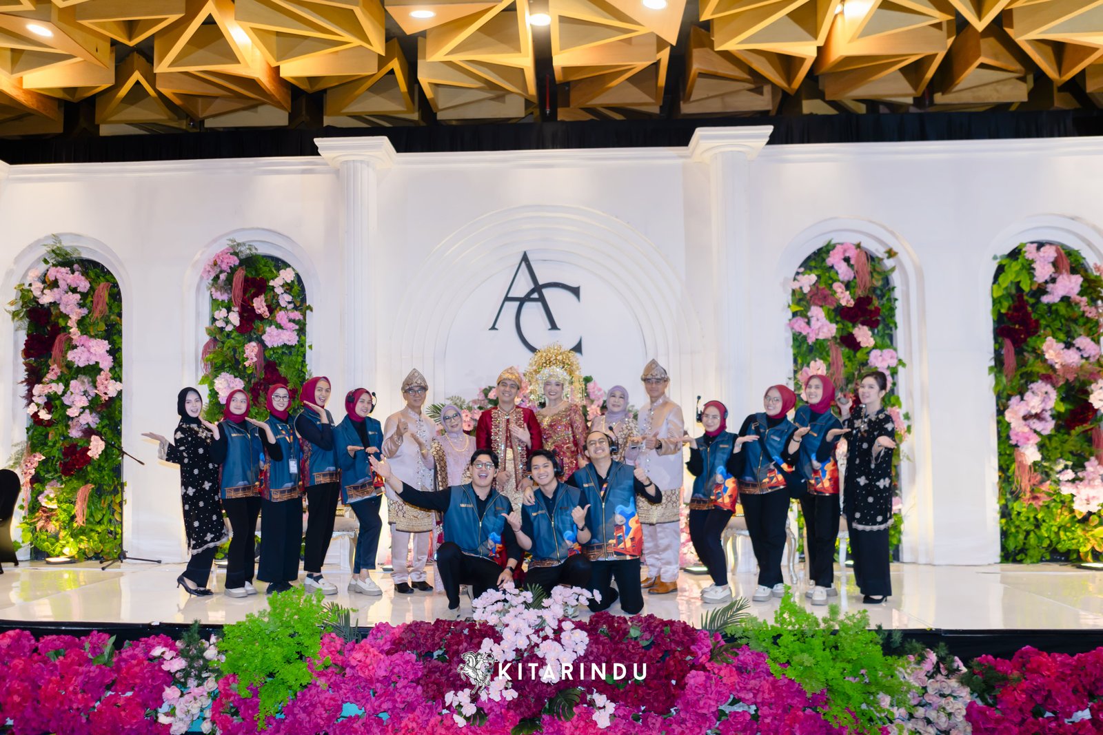 WEDDING ORGANIZER AKAD/ LAMARAN oleh Makna Wedding & Event Planner